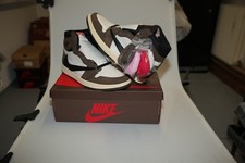 Nike Jordan 1 Travis Scott