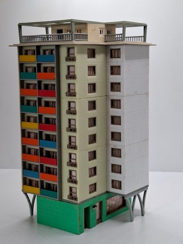 Ddr plattenbau hochhaus - h0,