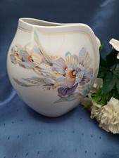 AK Kaiser Porzellan Blumenvase