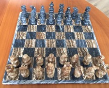 Dekoratives Schachspiel Marmorgemustert mit Figuren aus Stein