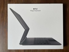 Apple Magic Keyboard für 12,9 Zoll iPad Pro, Deutsch, Schwarz (MJQK3D/A)