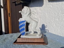 Löwe Bayern mit Holzsockel, ca. 15 cm hoch