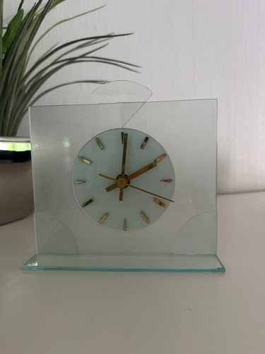 Tischuhr aus glas mit - tischuhr,