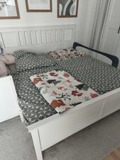 Bett und Beistellbett von Ikea (Hemnes)