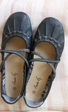 Schwarze Ballerinas  Gr. 39