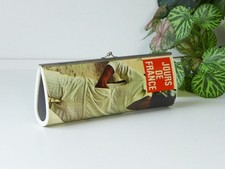 Vintage Magazin Clutch