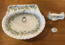 Waschbecken Les Bains Decores Porcelaine de Paris Set Papierhalter Haken WC 