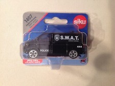 Siku International 1407 VW Multivan SWAT Police Polizei Auslandsmodell
