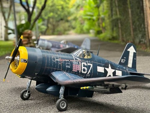Models corsair f4u - models,