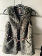 Zara Mädchen Fellweste Gr.140