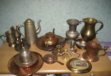Kupfer/Messing/Zinn/Silber? Konvolut Krüge, Becher Teller Besteck