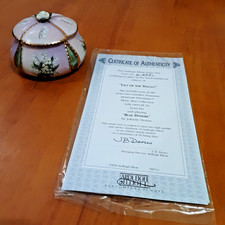 ARDLEIGH ELLIOTT SPIELUHR. "