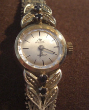 Armbanduhr   Schmuckuhr  835 Silber     vergoldet   Granat  22,1 g