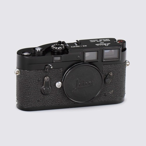 Leica black paint - black,