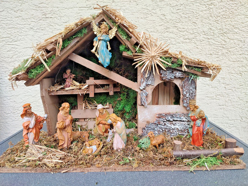 Beleuchtete weihnachtskrippe - beleuchtete,