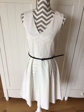 orsay ❤️ elegantes weißes Sommer Kleid mit schwarzen Gürtel Gr. 36