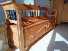 Sehr gut erhaltene Kiefer - Truhenbank, Biedermeier von 1830 aus Deutschland