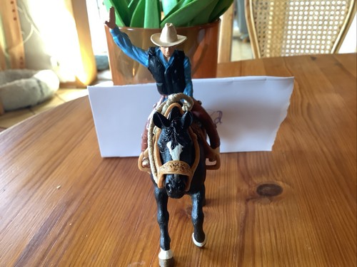 Schleich 41416 saddle bronc - 41416,