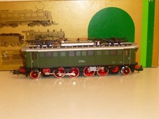 Trix H0: 2431 Altbau E-Lok Br 175 052-0 der DB, grün, Ep IV, digital, OVP, Gut