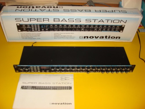 Novation super bass - novation,