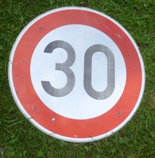 altes Verkehrsschild Schild