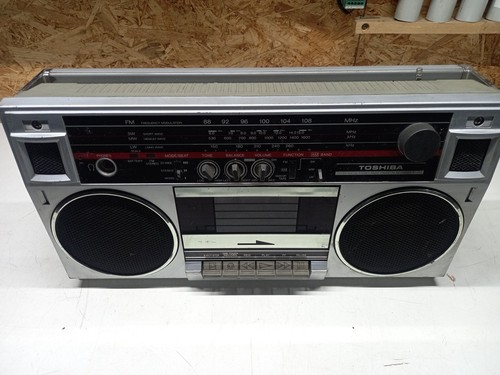 Toshiba stereo radio 90s - toshiba,