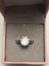 Diamonique Ring Silberner Ring mit großem Stein 925