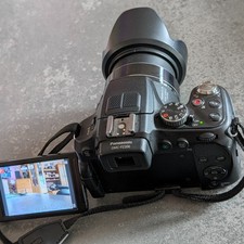 Panasonic LUMIX FZ200