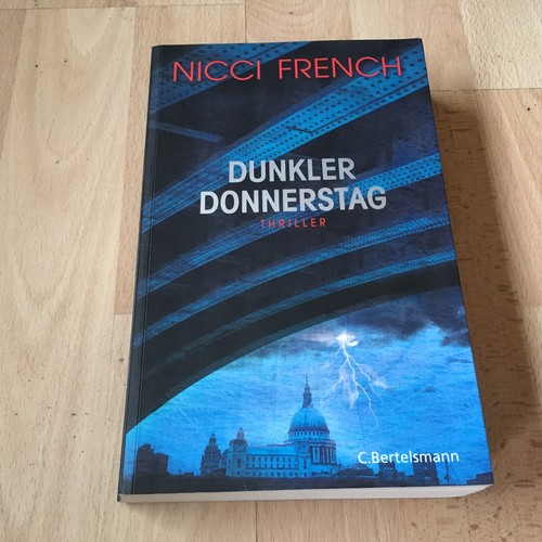 Dunkler donnerstag von nicci - donnerstag,