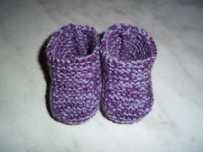 Handgestrickte Puppenschuhe