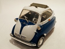 Revell BMW Isetta 250  1 : 18