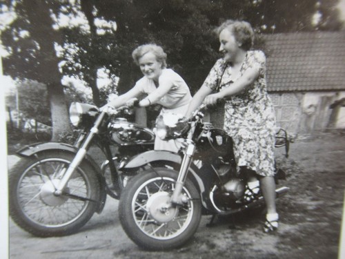 Altes fotos frauen - altes,