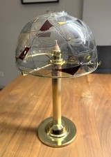 PartyLite Mosaik Kerzenhalter mit Glaskuppel und Feder; messingfarbener Fuß