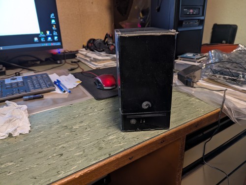 Seagate black armor - black,