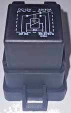 KFZ/Boot/Yacht: Wechselrelais, 12 Volt 30 (40)  Ampere, + Diode, Kragen + Halter