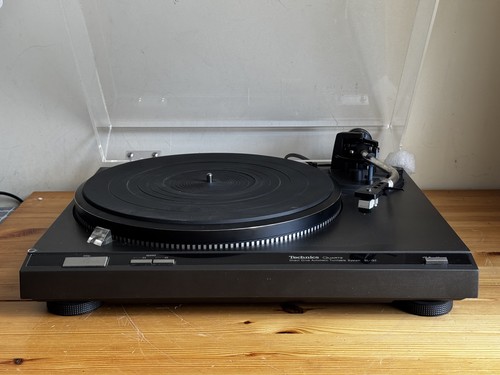 Teechnics turntable - sl-q2,