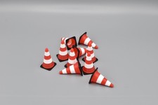 10 Pylonen / Leitkegel /