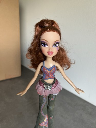 Bratz fashion pixiez doll 2007 - fashion,