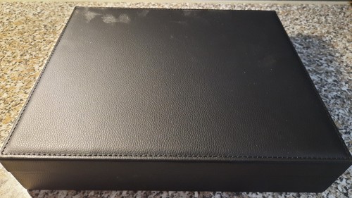 Münzsammelbox schwarz aus