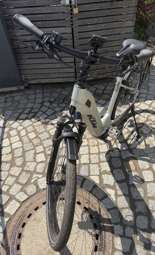Ktm trekking bike - e-trekking,