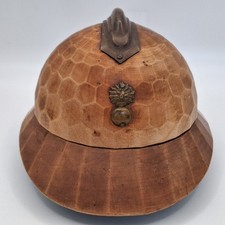 Französischer Adrian Helm