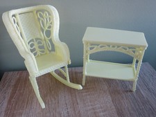 Barbie Mattel Sunshine Family Schaukelstuhl Tisch Schrank 1973 Gelb