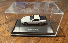 Porsche 924 S, weiss in 1:87, Neu, Vitrine mit Lagerungsspuren