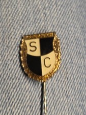 Alte Anstecknadel Fußball