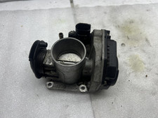 VW Lupo Golf 4 Polo 6N 6N2 1,0 1,4 Drosselklappe 030133064F Drosselklappenstutze