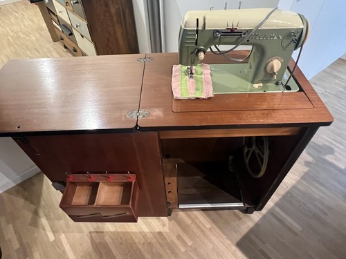 Vintage 1950er nähmaschine - vintage,