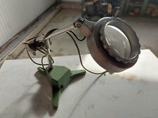 große beleuchtete Lupe (Glasdurchmesser 10 cm)