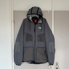 Nike International Windrunner