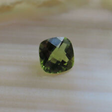 Echter Peridot Antik facettiert Edelstein Fasserstein 68