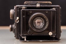 Ernemann Miniatur-Klapp-Kamera